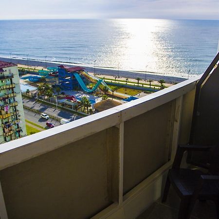 Apartament Denis In Apart-Otel Residenc Батуми Экстерьер фото